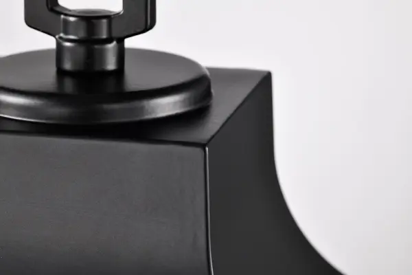 Classic Lantern Style Meets Modern Durability for Outdoor Spaces - Image 5