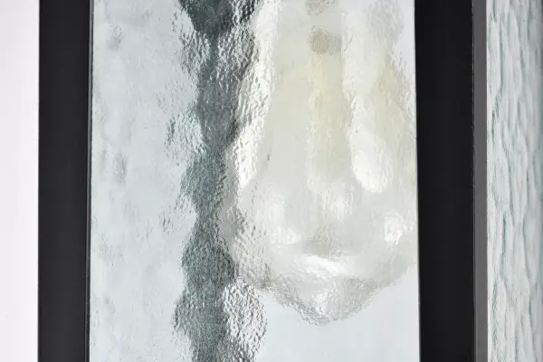 Classic Lantern Style Meets Modern Durability for Outdoor Spaces - Image 5