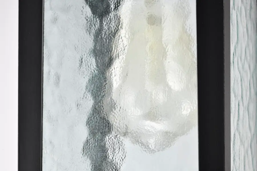 Classic Lantern Style Meets Modern Durability for Outdoor Spaces - Image 5