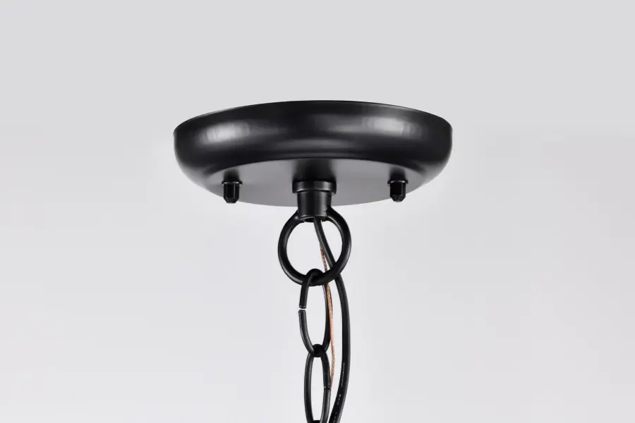 Classic Lantern Style Meets Modern Durability for Outdoor Spaces - Image 6