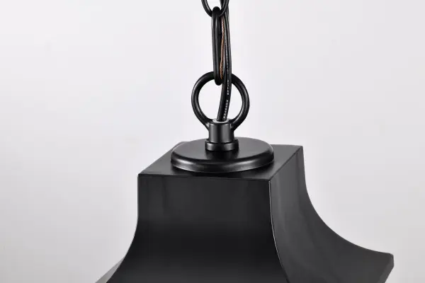 Classic Lantern Style Meets Modern Durability for Outdoor Spaces - Image 7