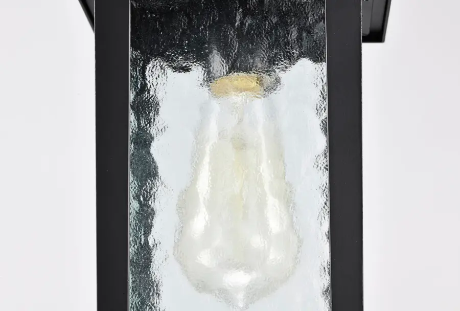 Classic Lantern Style Meets Modern Durability for Outdoor Spaces - Image 10