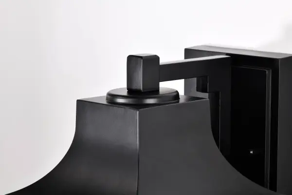 Classic Lantern Style Meets Modern Durability for Outdoor Spaces - Image 8