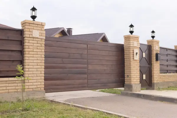 Tudor-Inspired Elegance for Your Outdoor Landscape - Image 11