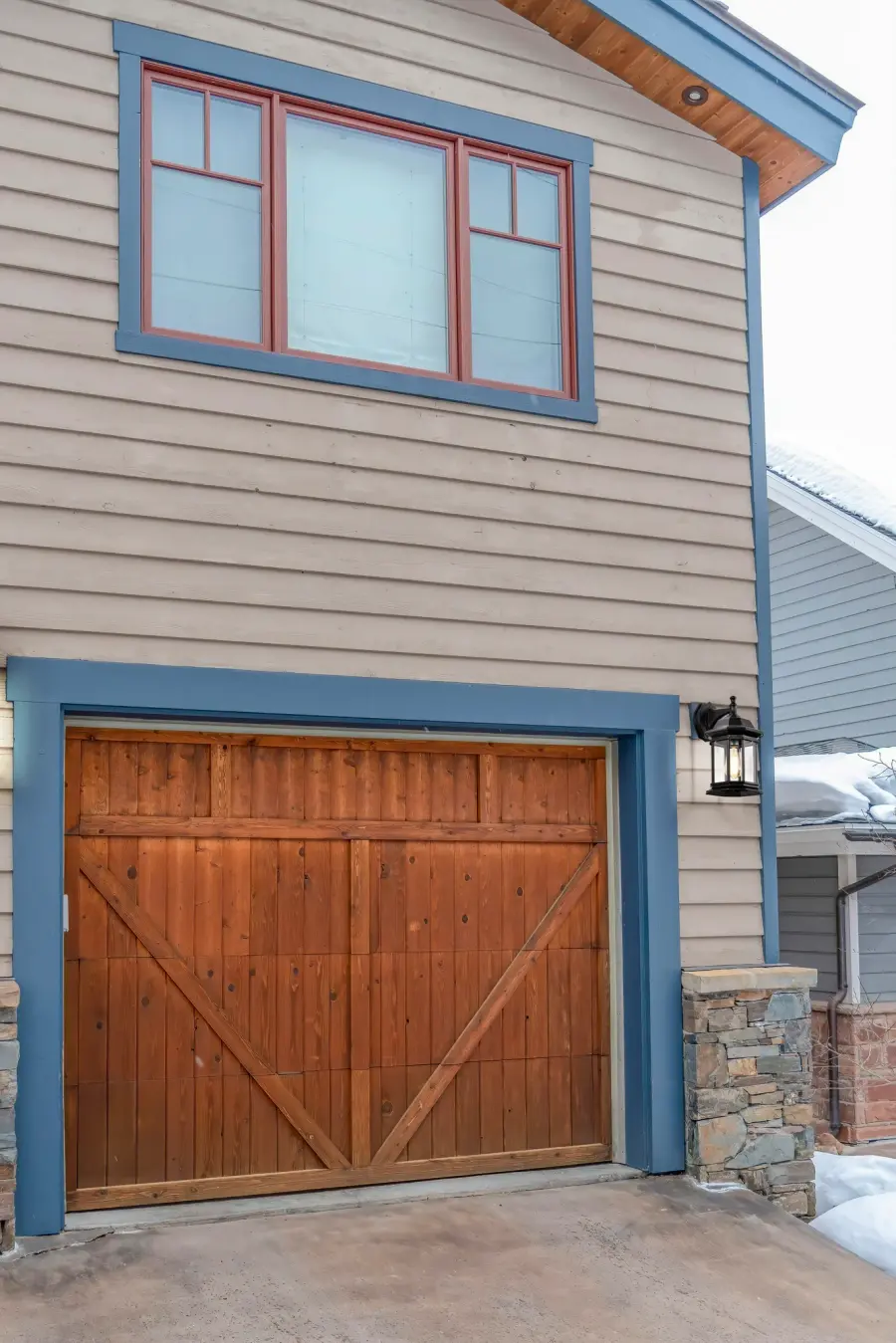 Tudor-Inspired Elegance for Your Home's Exterior - Image 13