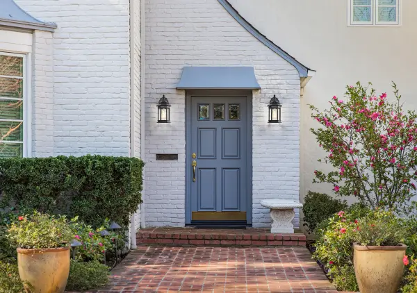 Tudor-Inspired Elegance for Your Home's Exterior - Image 13