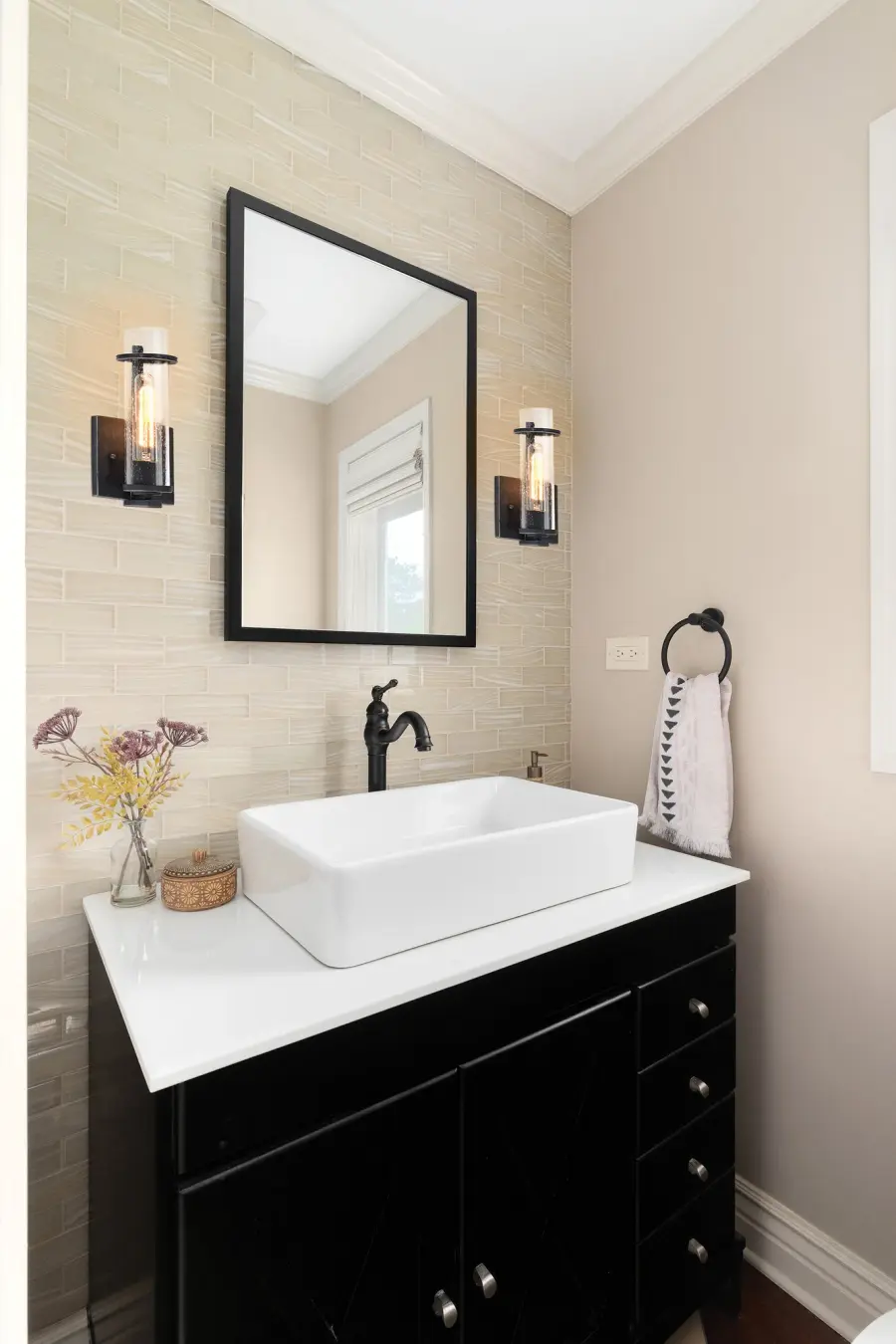 Donzi Single Light Vanity Fixture in Iron Black - Image 17