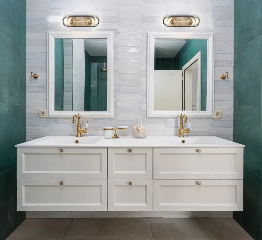 Chassis 2-Light Vanity in Copper Brushed Brass with Matte Black - Image 8