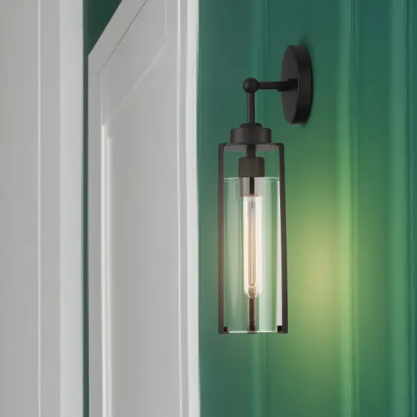 Sleek Minimalist Wall Sconce Perfect for Modern Bathrooms - Image 8