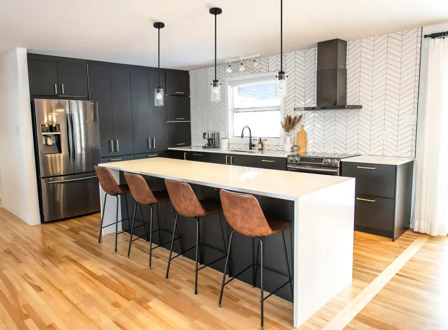 Sommerset Mini Pendant - Matte Black with Clear Glass - Image 9
