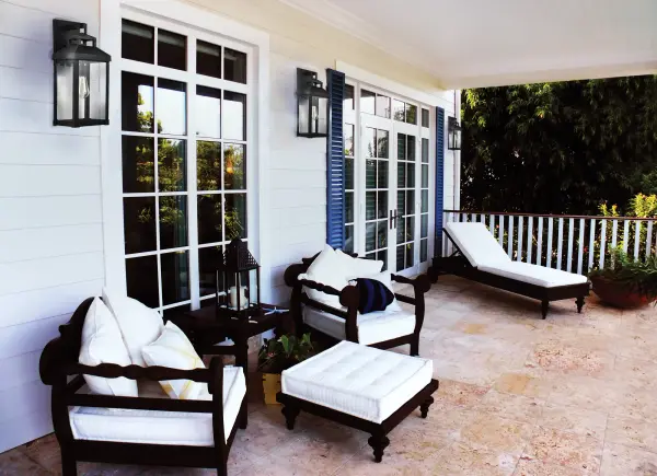 Sullivan Large Outdoor Wall Lantern - Image 10