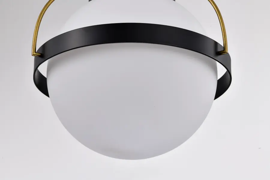 Lakeshore Large Pendant Light - Image 13