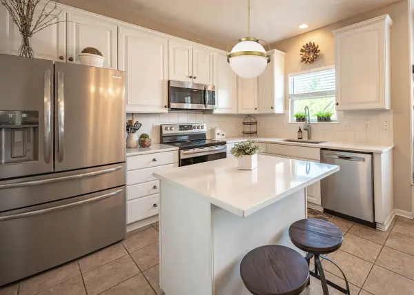 Romantic Brass Pendant with Timeless Opal Glass Elegance - Image 13