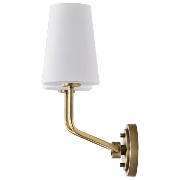Elegant Traditional Sconce with Timeless Brass Finish - Image 5