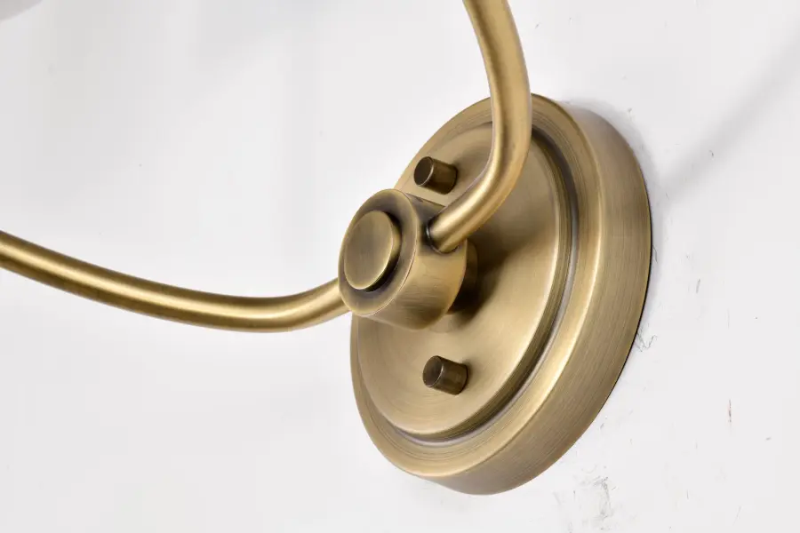 Elegant Traditional Sconce with Timeless Brass Finish - Image 10