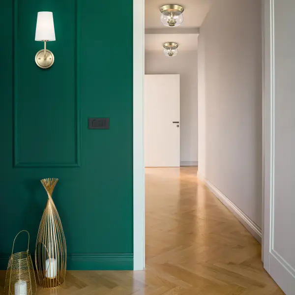 Elegant Traditional Sconce with Soft, Diffused Lighting - Image 13