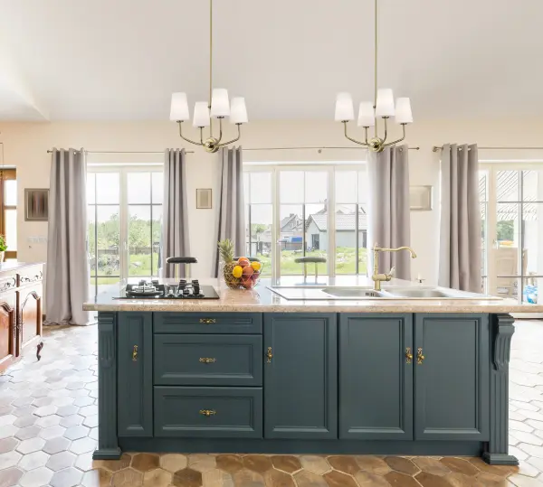 Elegant Traditional Chandelier with Timeless Vintage Brass Finish - Image 14