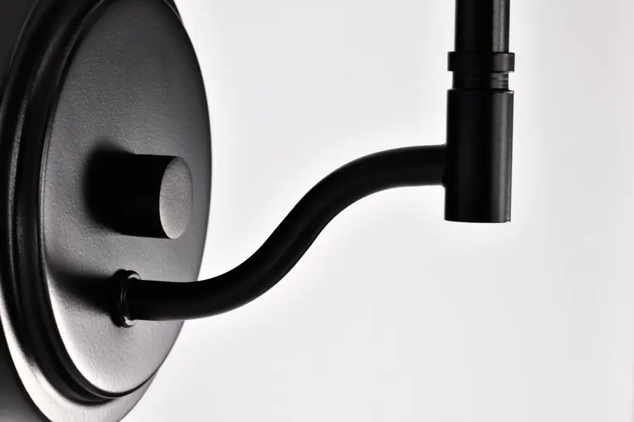 Elegant Transitional Vanity Light with Timeless Appeal - Image 14