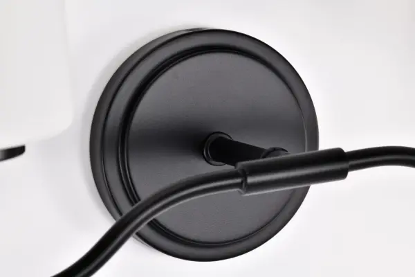 Elegant Transitional Vanity Light with Timeless Appeal - Image 11