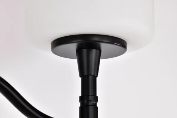 Elegant Transitional Vanity Light with Timeless Appeal - Image 12