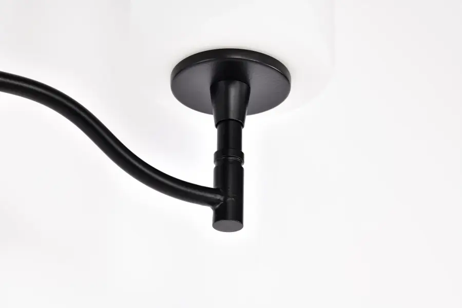 Elegant Transitional Vanity Light with Timeless Appeal - Image 16