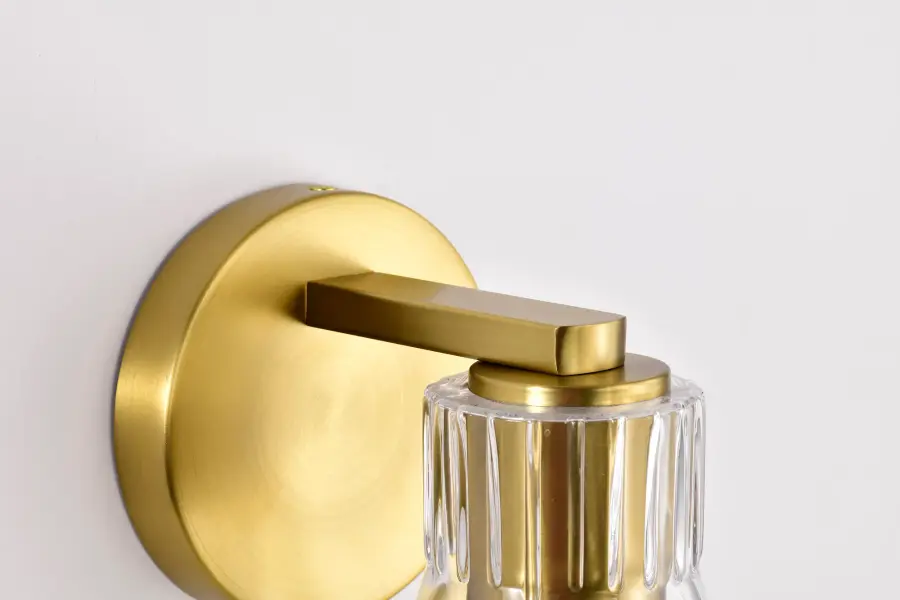 Gianna 1-Light Vanity in Vintage Brass with Clear Glass - Image 9
