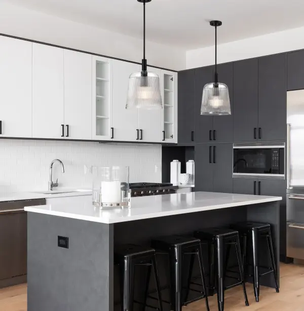 Industrial Farmhouse Elegance with Modern Sophistication - Image 15