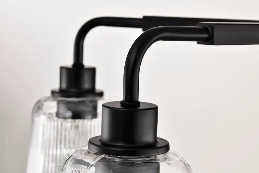 Industrial Farmhouse Elegance with Modern Sophistication - Image 10