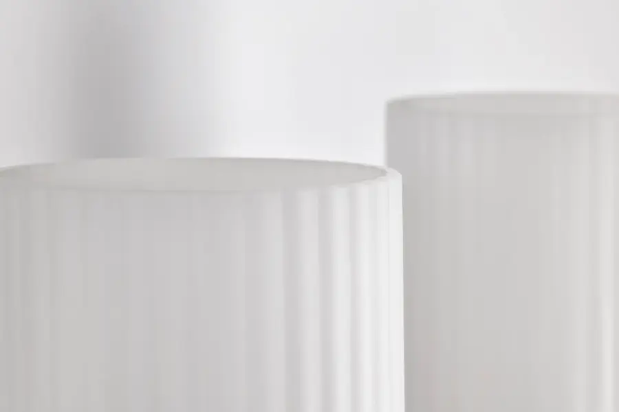 Elegant Brass Vanity Light with Timeless Scalloped Glass Design - Image 9