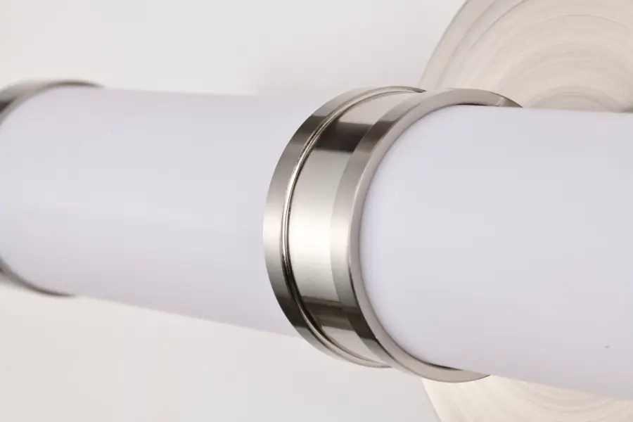 Sleek Modern Vanity Light with Soft, Diffused LED Illumination - Image 7