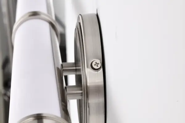 Modern LED Vanity Light with Soft, Diffused Illumination - Image 9