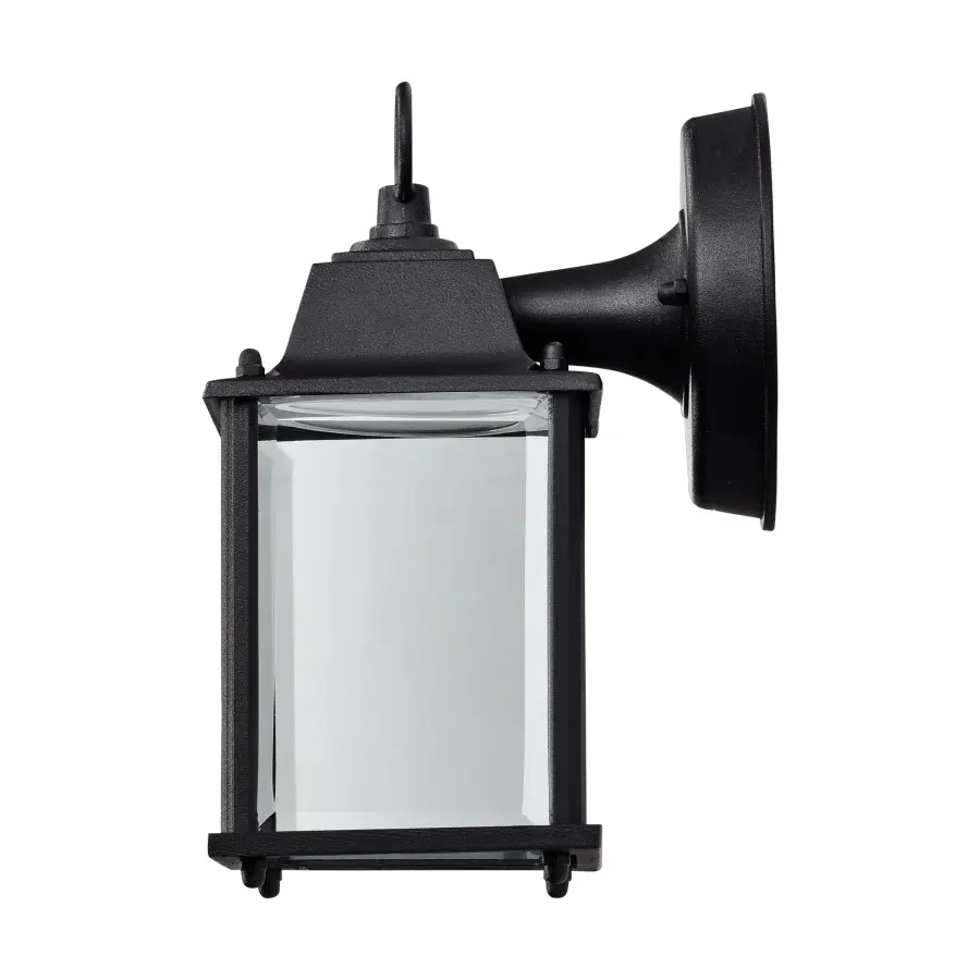 Classic Lantern Design with Energy-Efficient LED Technology - Image 4