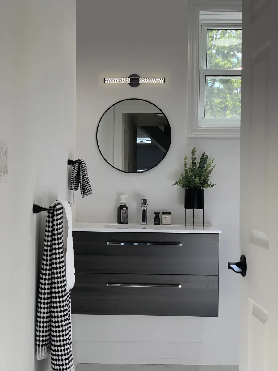 Kingsport 20-Inch LED Vanity Light in Matte Black - Image 2