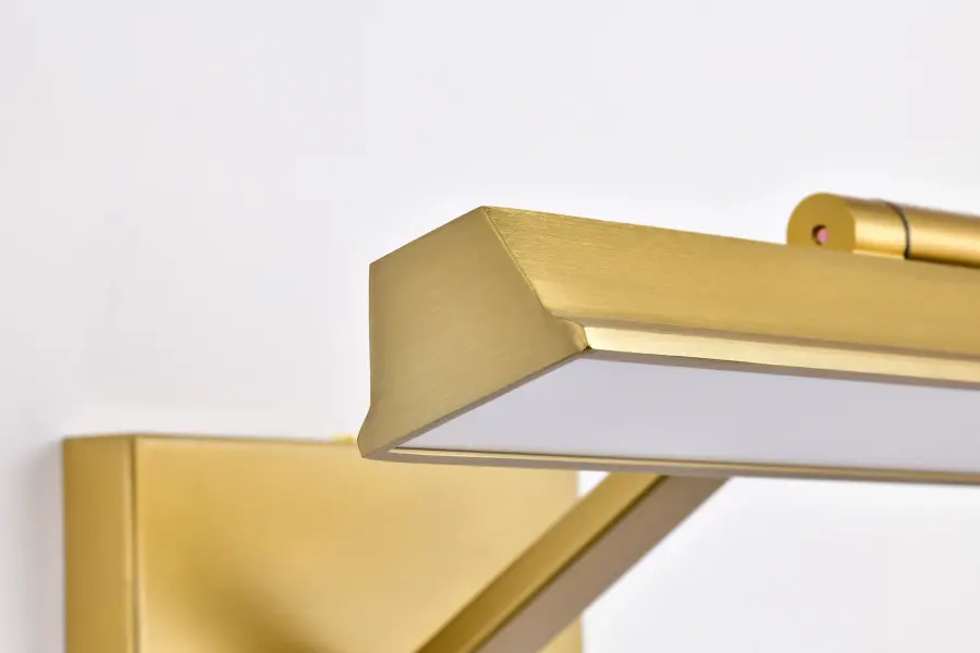 Hazel 2-Foot LED Picture Light in Vintage Brass - Image 12