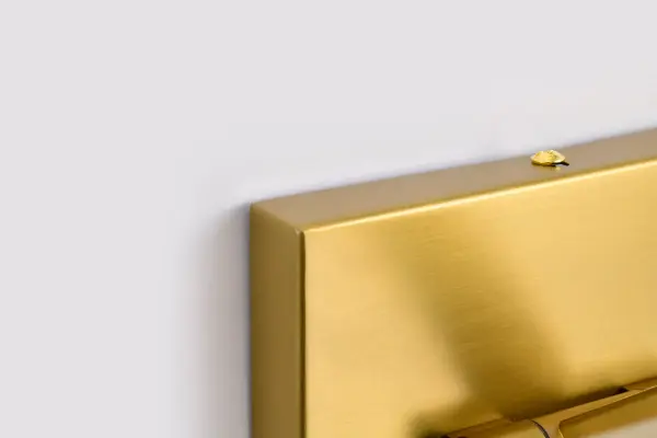 Hazel 3-Foot LED Picture Light in Vintage Brass - Image 16