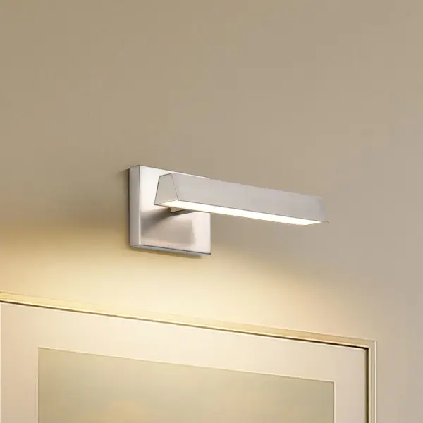 Sleek LED Picture Light with Adjustable Color Temperature - Image 17