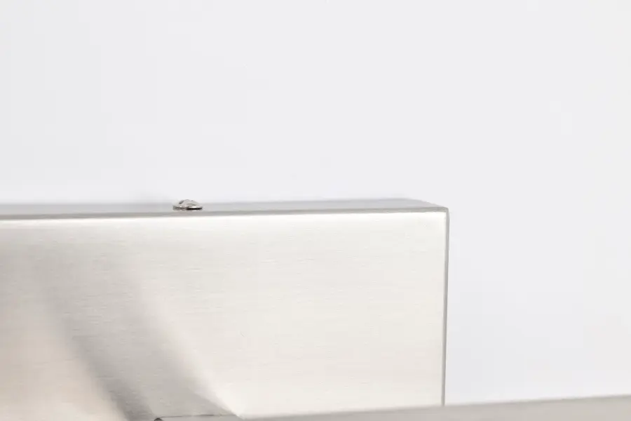 Sleek LED Picture Light with Adjustable Color Temperature - Image 11