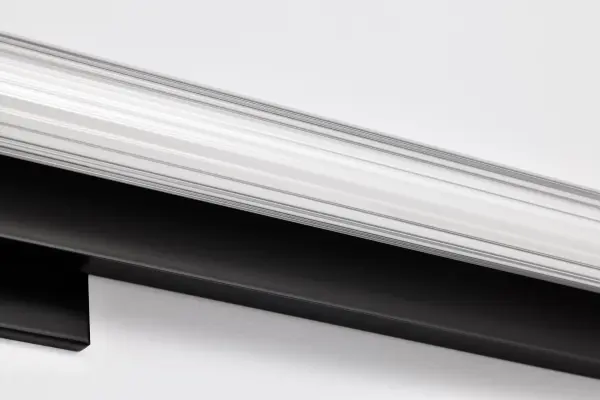 Larissa 24" LED Vanity Light in Black - Image 15