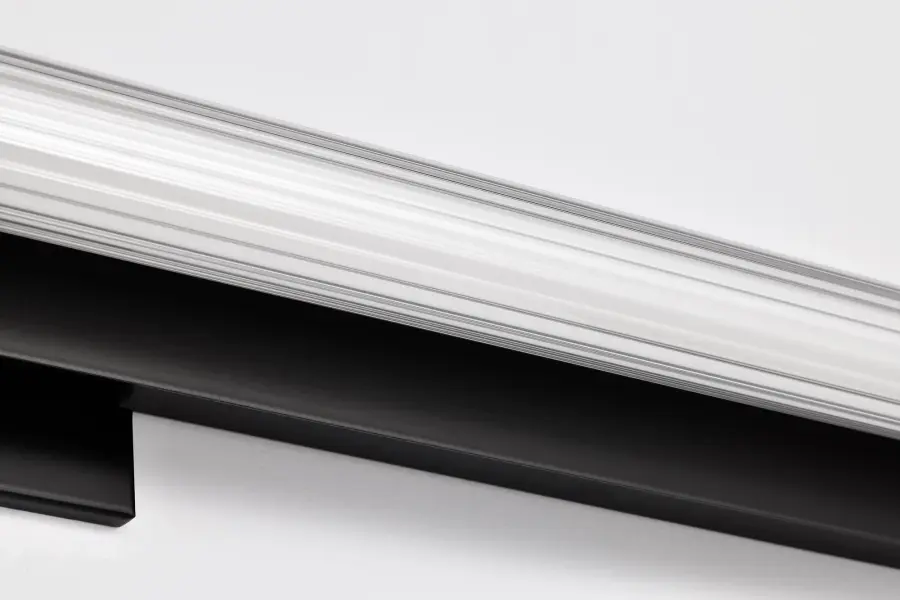 Larissa 24" LED Vanity Light in Black - Image 15