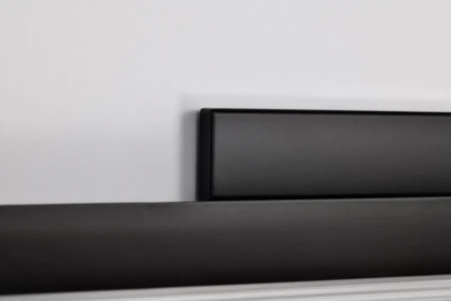 Larissa 32" LED Vanity Light - Matte Black - Image 14