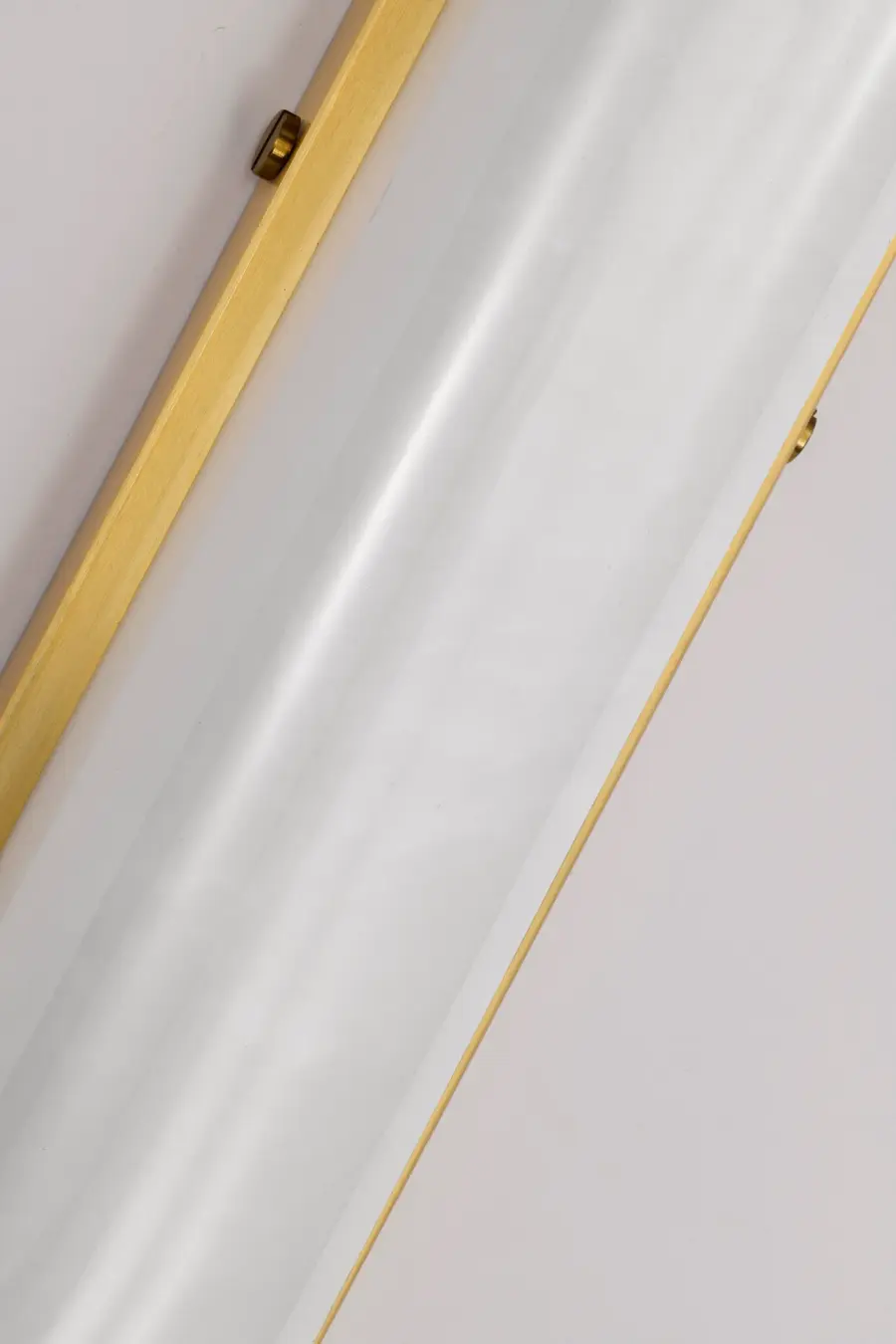 Velano 24-Inch LED Vanity Light in Brushed Brass - Image 10