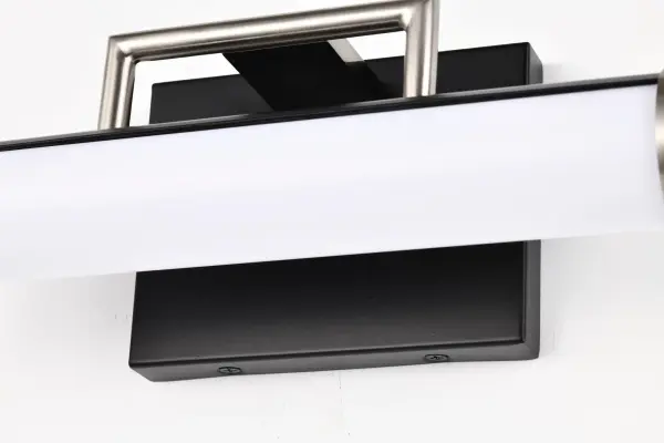 Solano LED Small Vanity Light - Image 13
