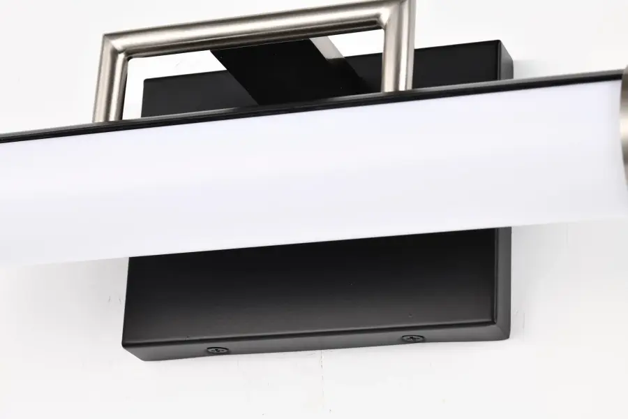Solano LED Small Vanity Light - Image 13