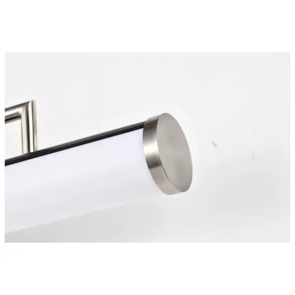 Solano LED Medium Vanity Light - Image 10