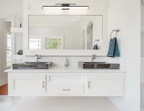 Solano LED Large Vanity Light - Image 16