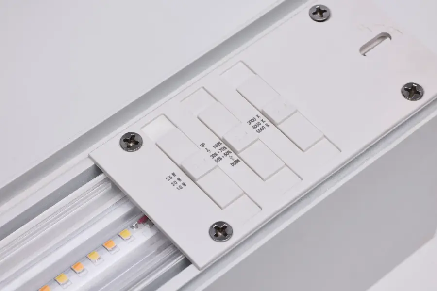 Momentum 4-Foot LED Linear Strip Light - White - Image 10