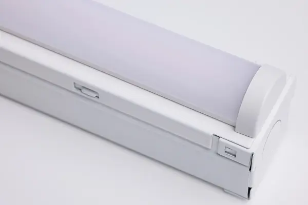 4-Foot LED Strip Light with CCT Selectable Technology - Image 6
