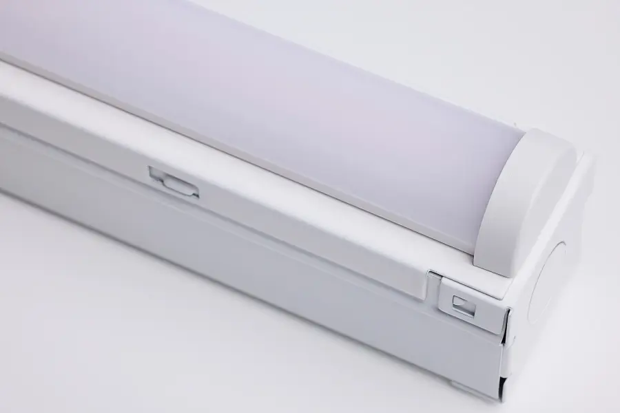 4-Foot LED Strip Light with CCT Selectable Technology - Image 6