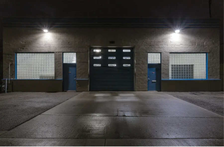 25W LED Area Light with Photocell - Black - Image 2