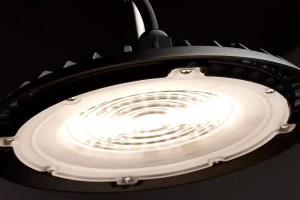 Hi-Pro LED Shop Light - 60W, 8" Diameter, Black - Image 4